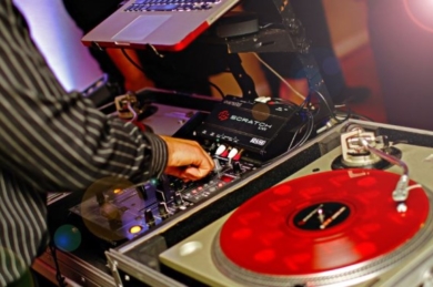 DJ-Entertainment-Tempoe-Entertainment-DJ